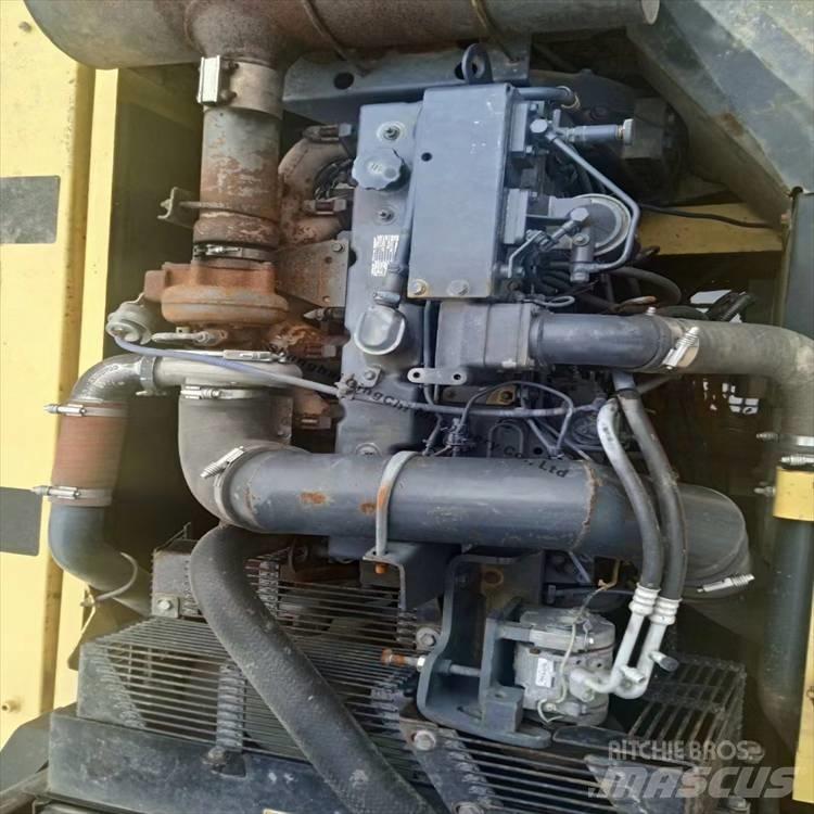 Komatsu 300 大型油圧ショベル12t以上（パワーショベル・ユンボ）