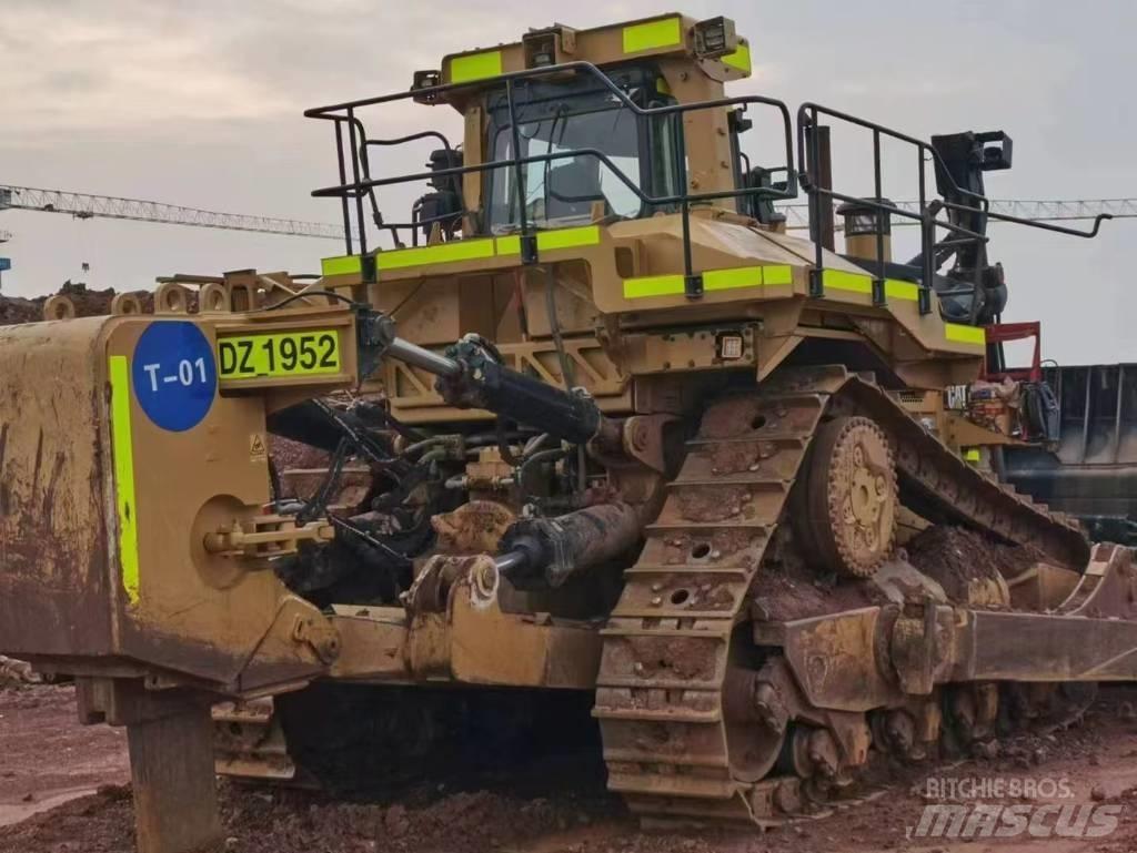 CAT D 11 R ブルドーザー