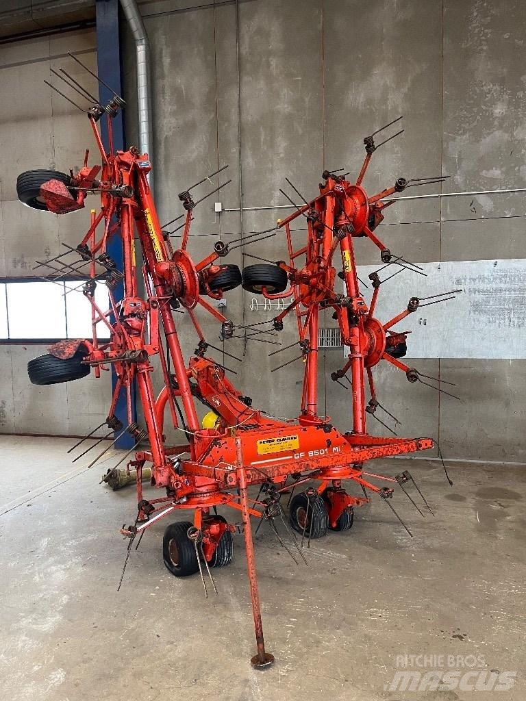 Kuhn 8501 MH テッダー・テッダーレーキ