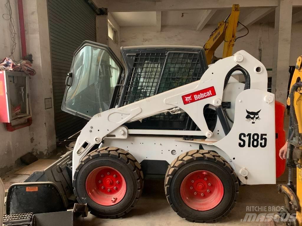 Bobcat S 185 スキッドステアローダー