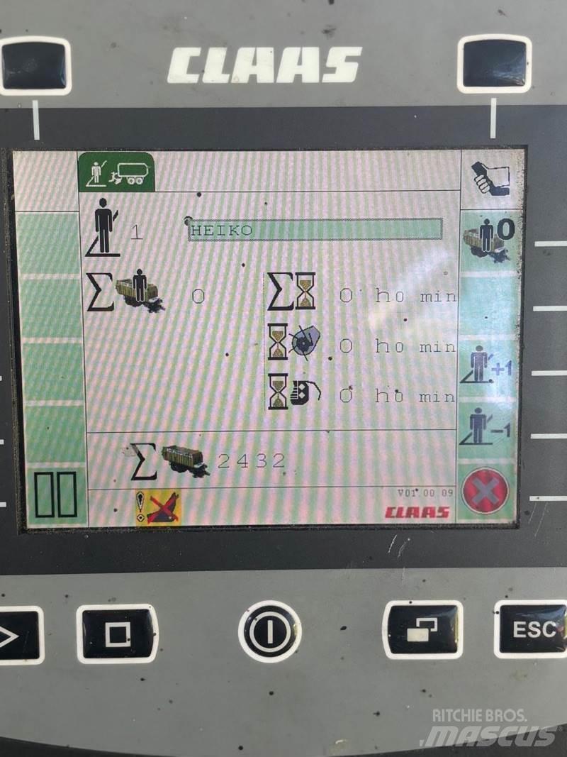 CLAAS Quantum 4700 セルフローディングトレーラー