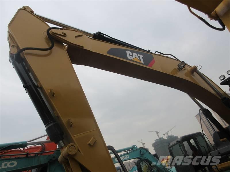 CAT 320 D 大型油圧ショベル12t以上（パワーショベル・ユンボ）