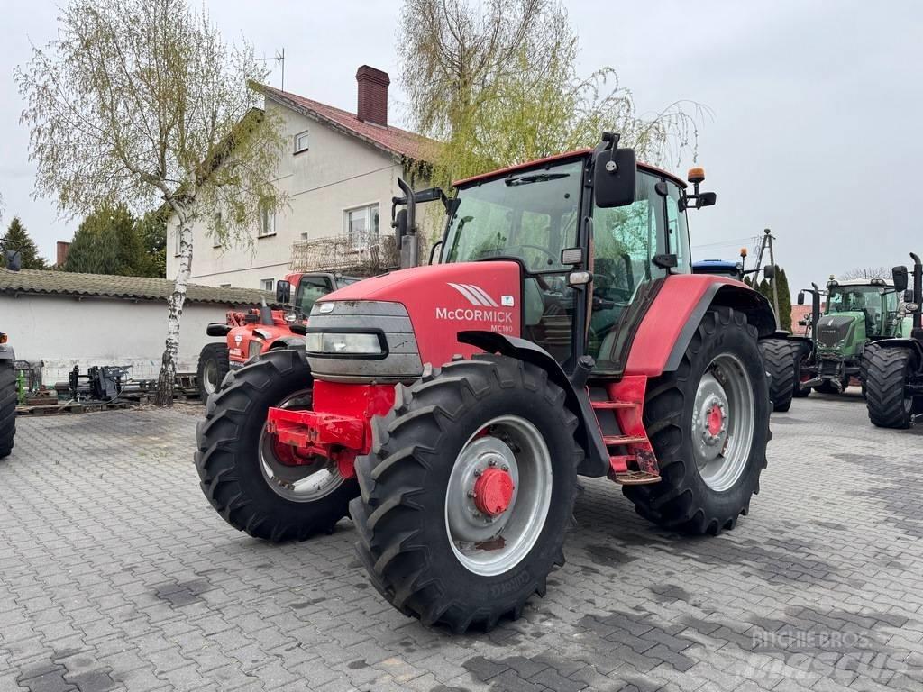 McCormick MC100 トラクター