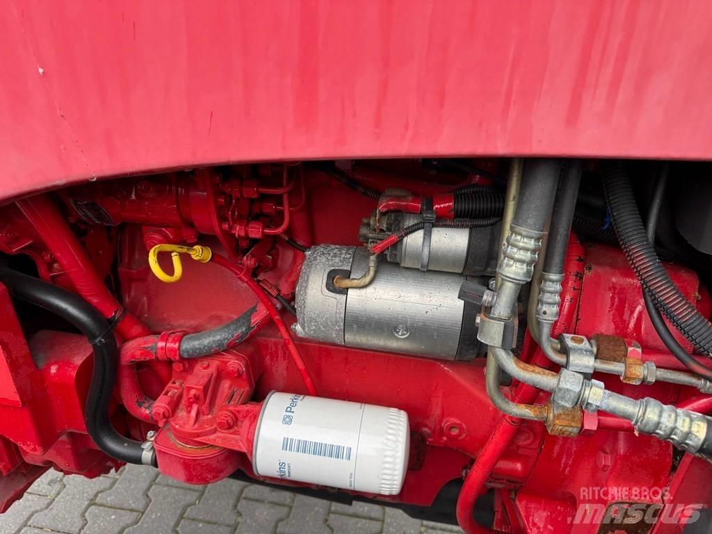 McCormick MC100 トラクター