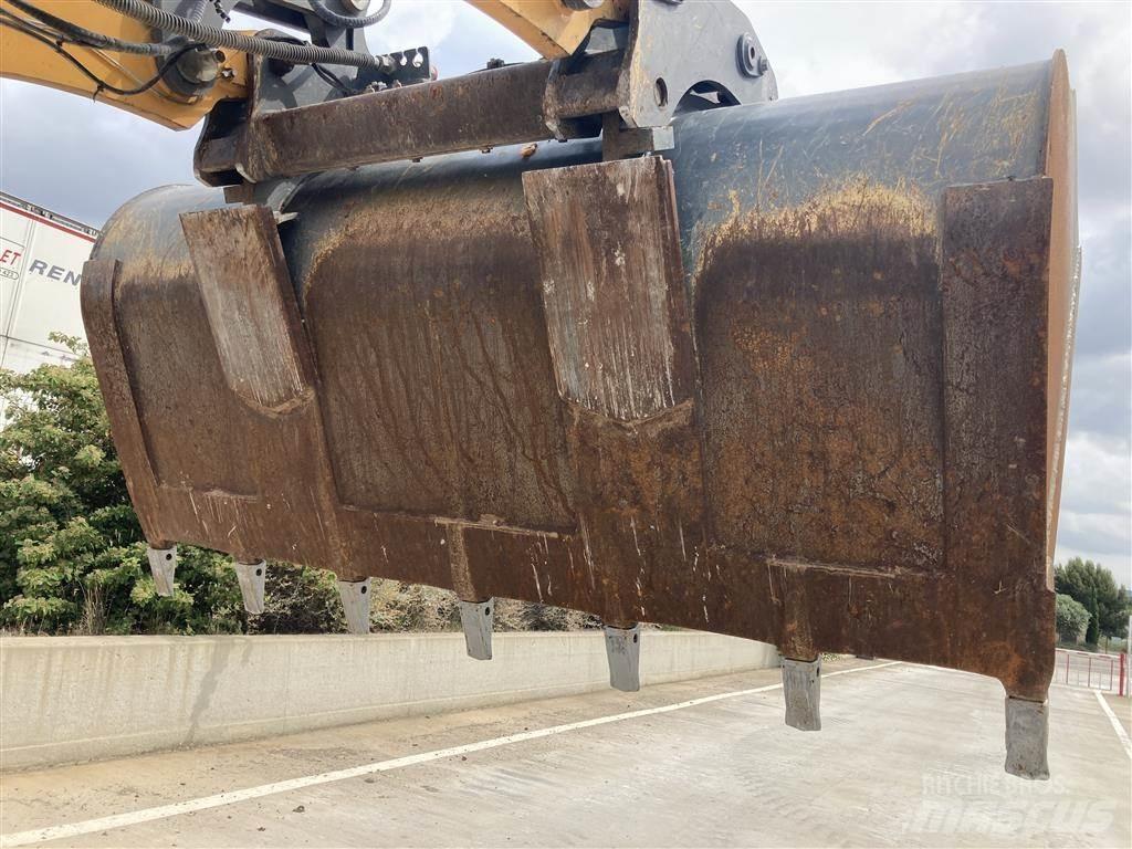Liebherr L 526 ホイールローダー・タイヤショベル
