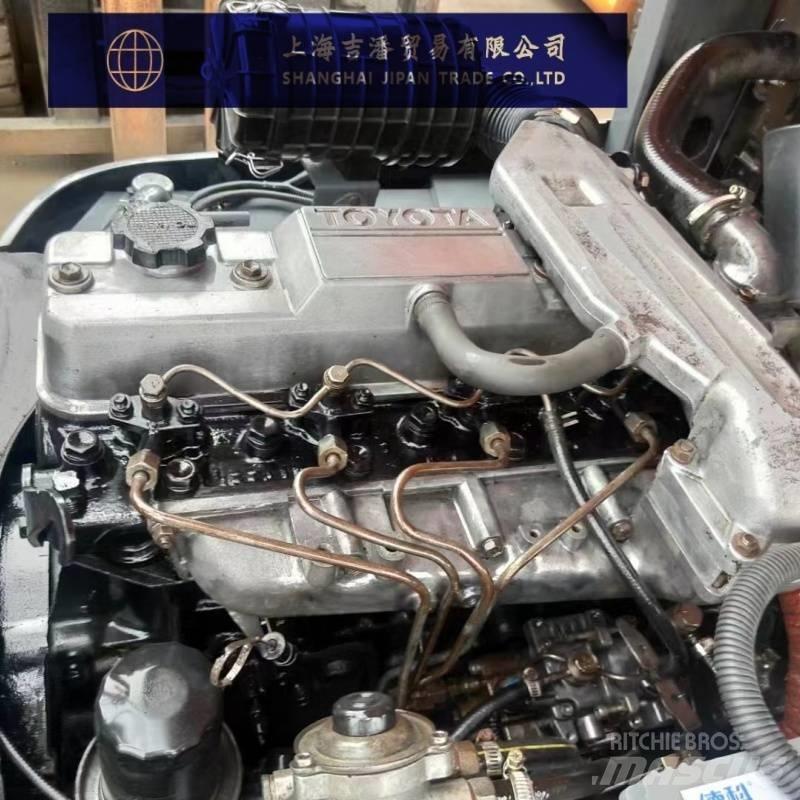 Toyota 6 F ディーゼル・軽油