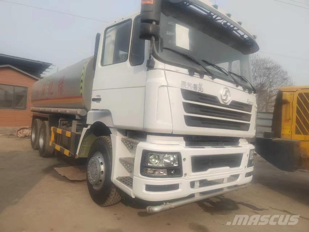 Shacman F3000 6X4 給水車