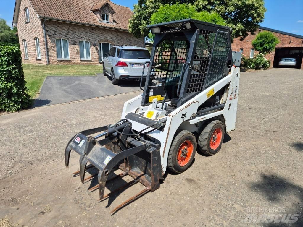 Bobcat S70 スキッドステアローダー