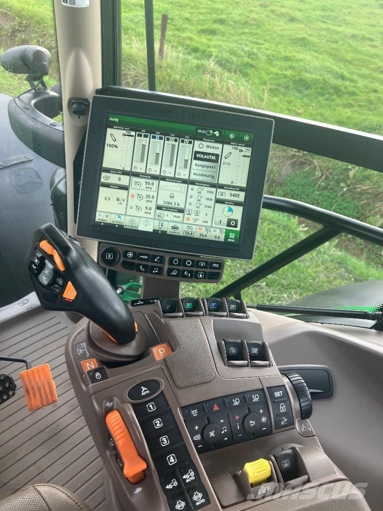 John Deere 6155 R トラクター