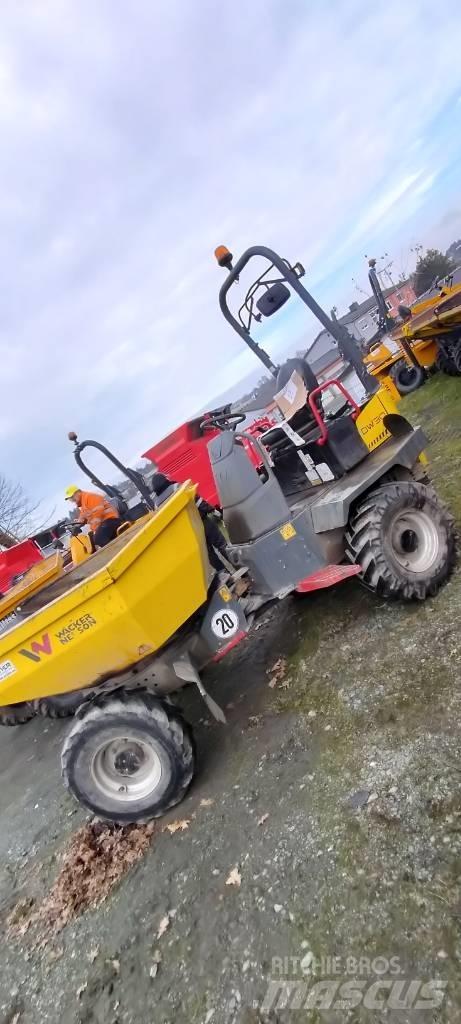Wacker Neuson DW 30 アーティキュレート式ダンプトラック