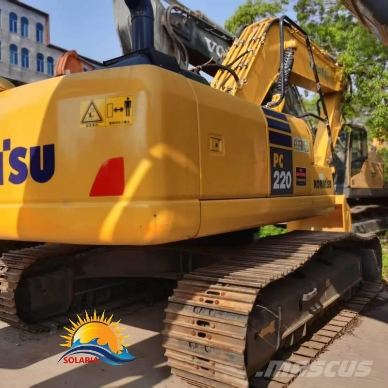 Komatsu PC 220-7 大型油圧ショベル12t以上（パワーショベル・ユンボ）