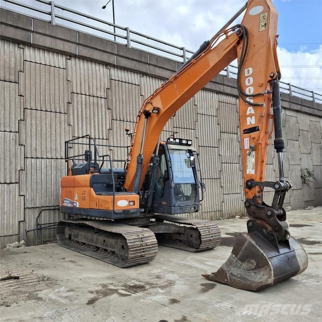 Doosan DX 140 LC 大型油圧ショベル12t以上（パワーショベル・ユンボ）