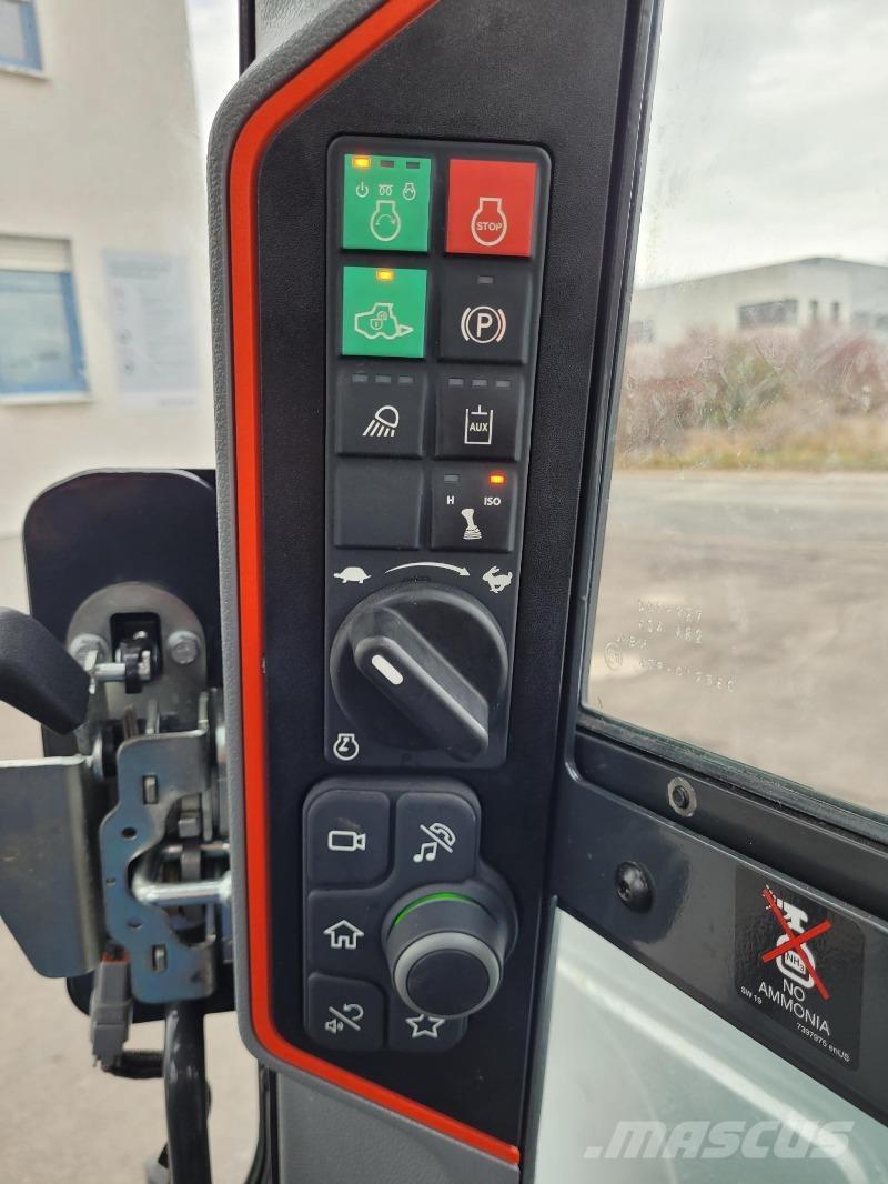 Bobcat S76 ミニローダー