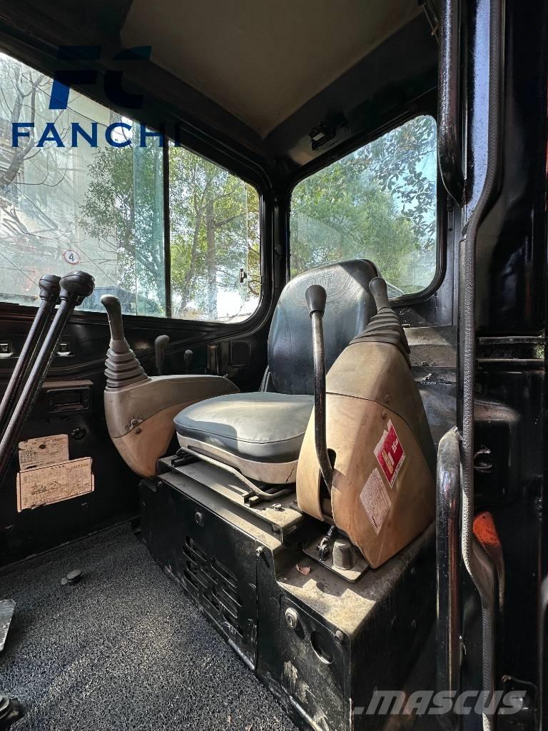 CAT 304 SR ミニ油圧ショベル 7t以下（ミニユンボ・ミニディガー）