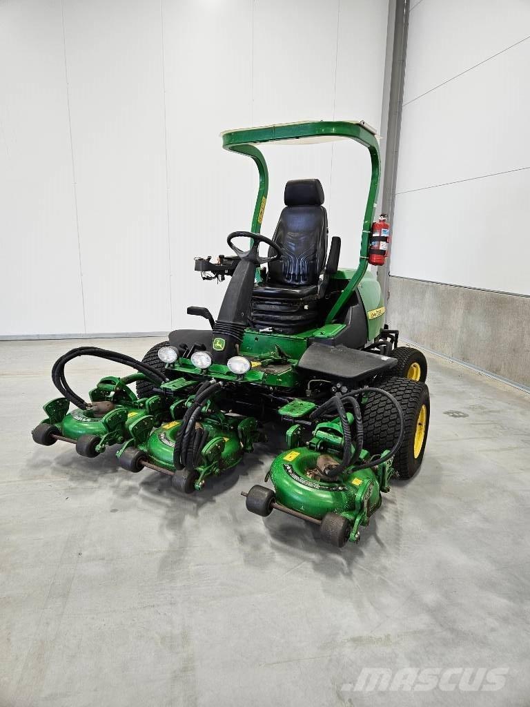 John Deere 8800 乗用・自走モア/芝刈り機