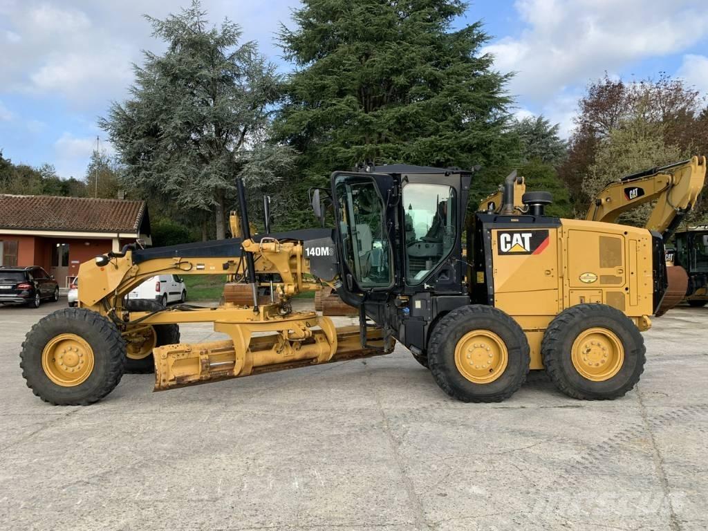 CAT 140 M 3 モーターグレーダー