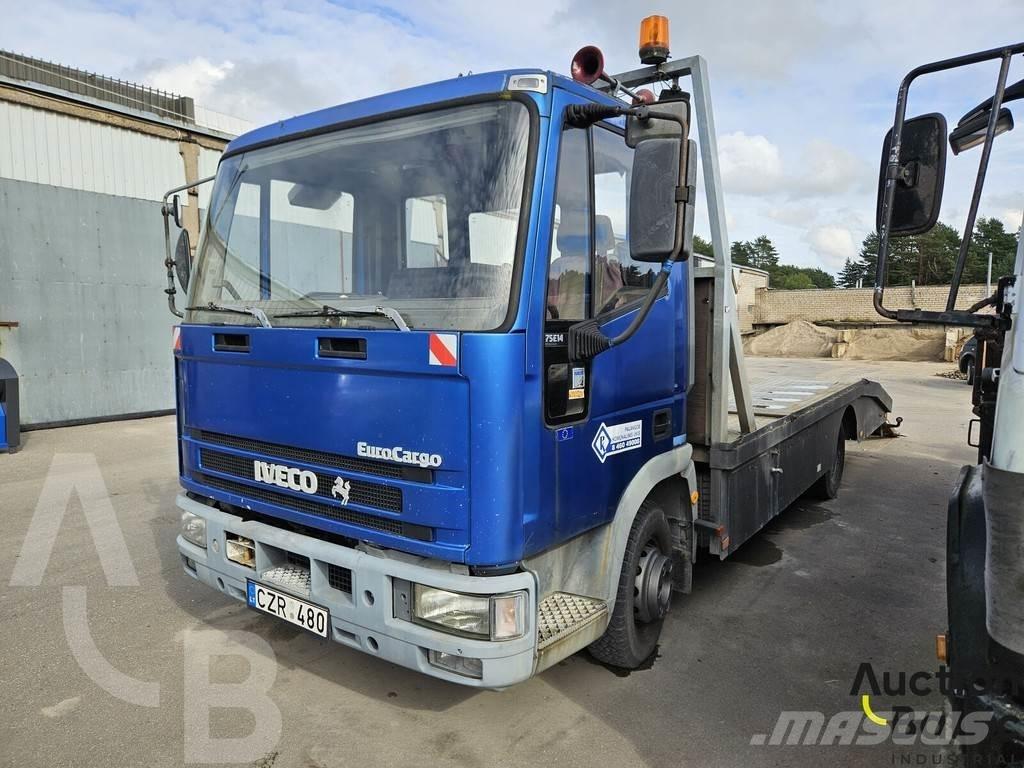 Iveco 75E14 レッカー車