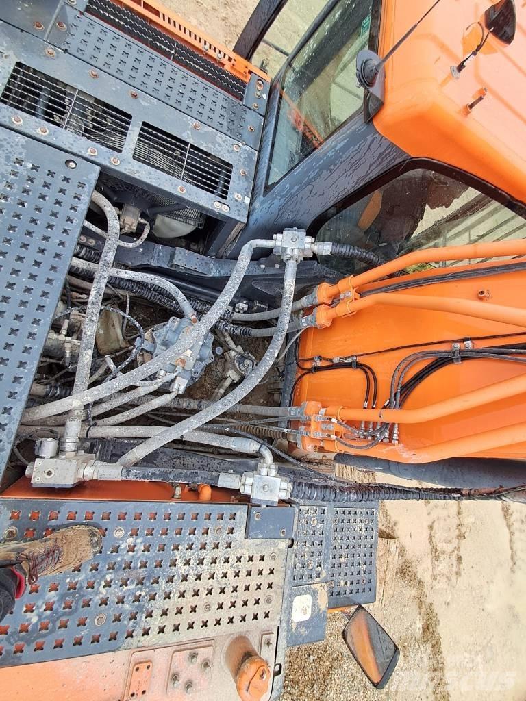 Doosan DX 420 LC 大型油圧ショベル12t以上（パワーショベル・ユンボ）