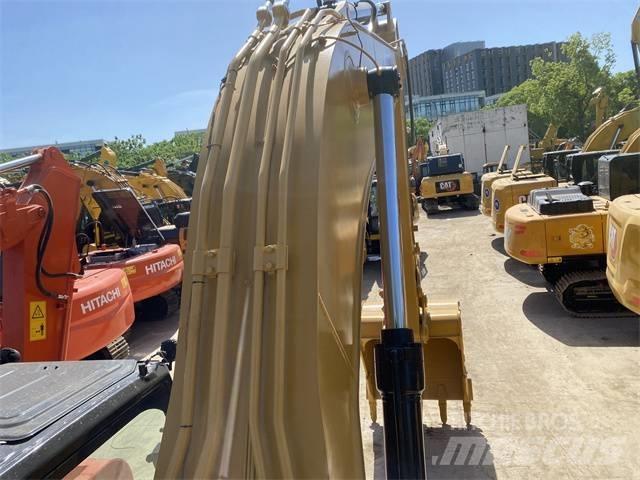CAT 330 GC 大型油圧ショベル12t以上（パワーショベル・ユンボ）