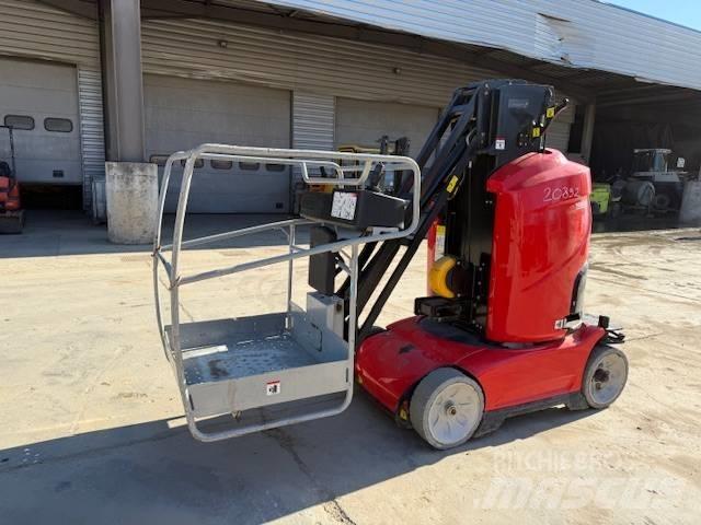 Manitou 100 VJR 垂直昇降型リフト