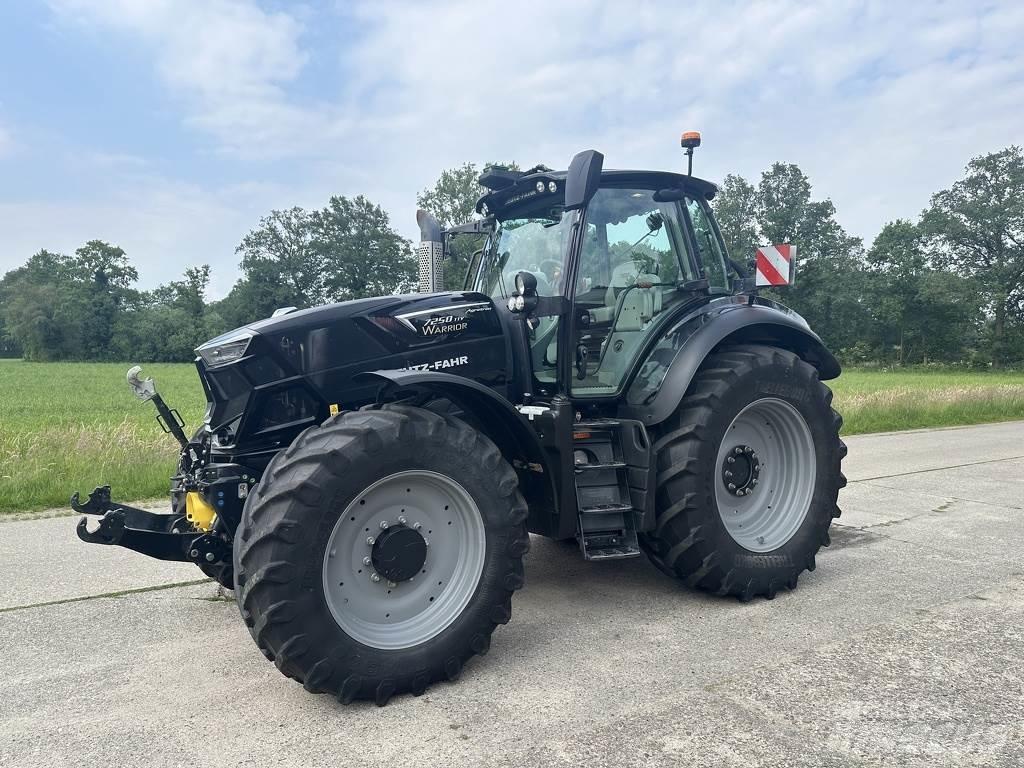 Deutz-Fahr 7250TTV トラクター