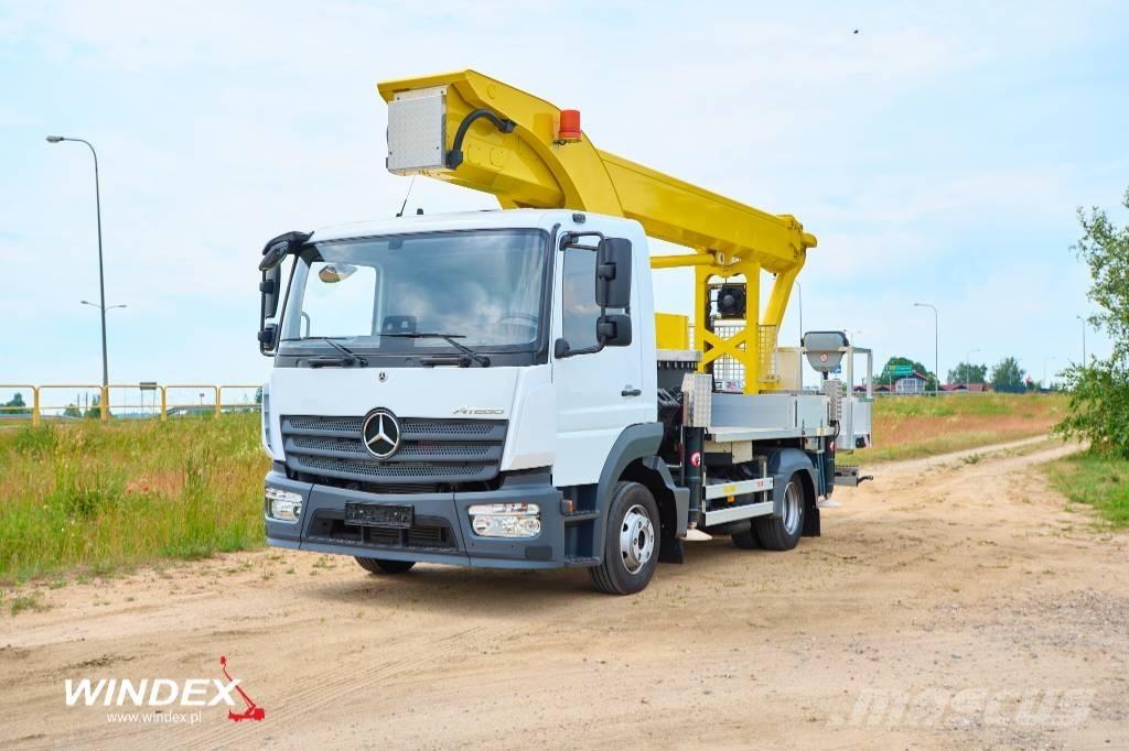 Palfinger P 300 KS トラック高所作業車