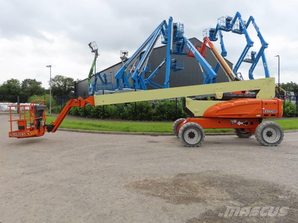 JLG E 600 JP ブームリフト　直伸型