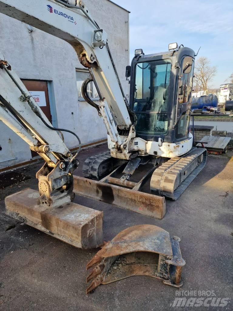 Komatsu PC 55 MR-3 ミニ油圧ショベル 7t以下（ミニユンボ・ミニディガー）