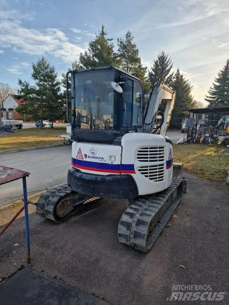 Komatsu PC 55 MR-3 ミニ油圧ショベル 7t以下（ミニユンボ・ミニディガー）