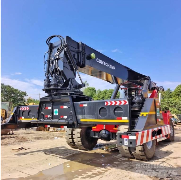 Kalmar DRF 450 リーチスタッカー