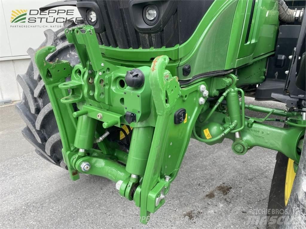 John Deere 6230R トラクター