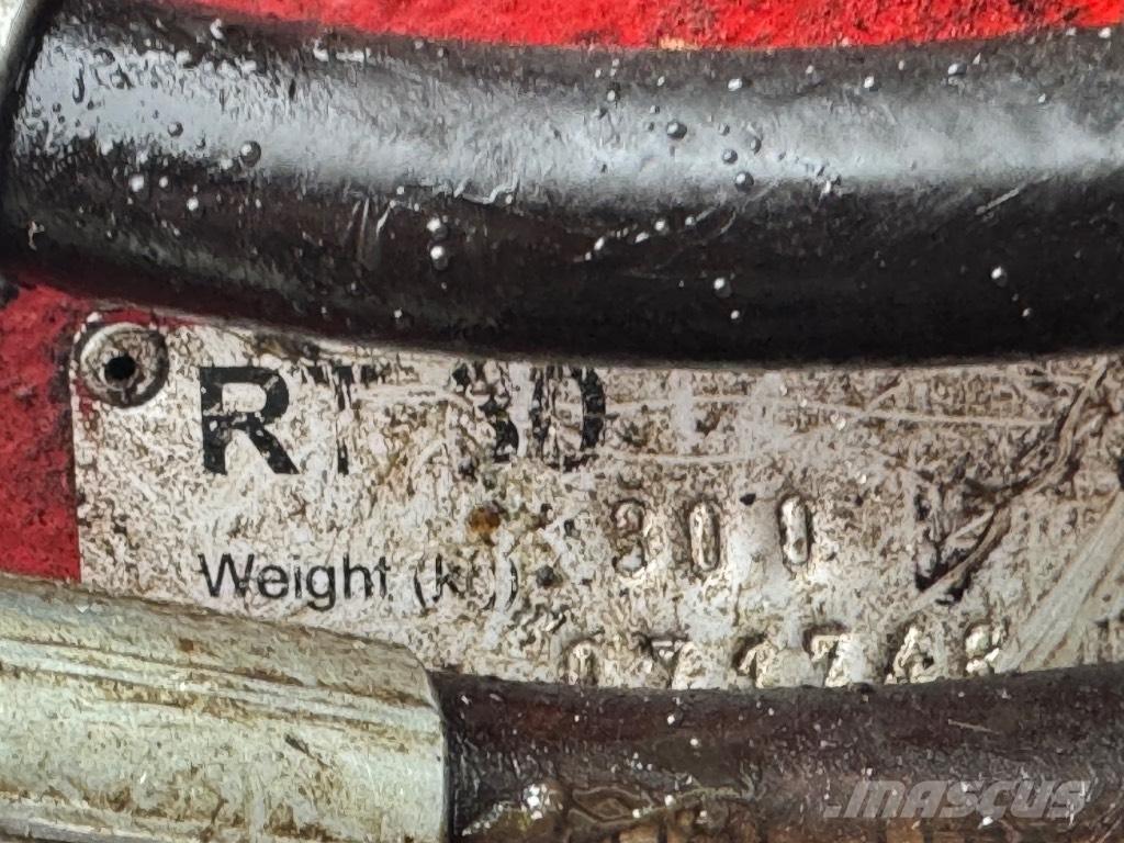 Komatsu PW 98 MR-6 ホイール式油圧ショベル（パワーショベル・ユンボ・バックホー）