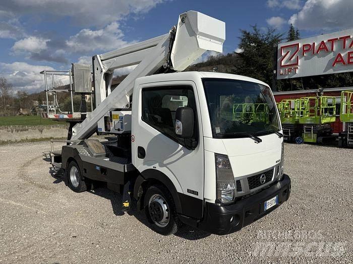 Palfinger P240A トラック高所作業車