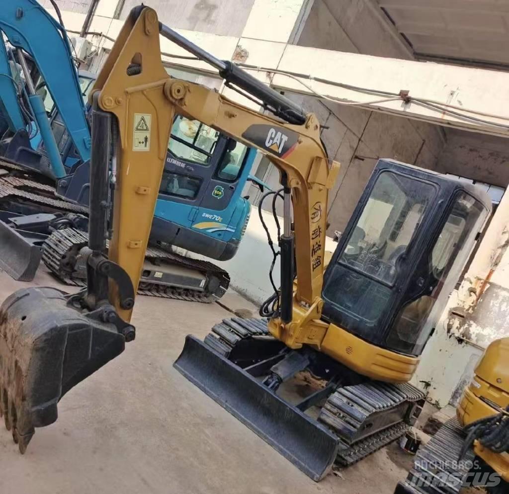 CAT 303 CR ミニ油圧ショベル 7t以下（ミニユンボ・ミニディガー）