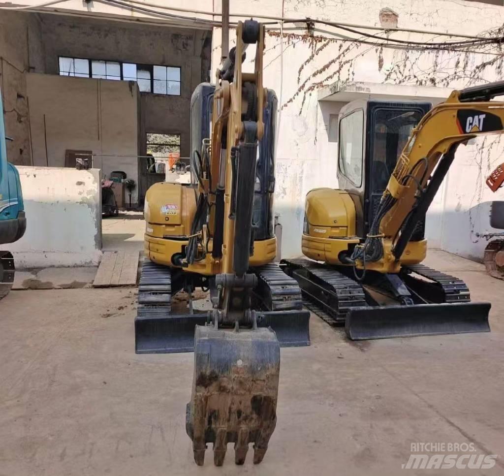 CAT 303 CR ミニ油圧ショベル 7t以下（ミニユンボ・ミニディガー）