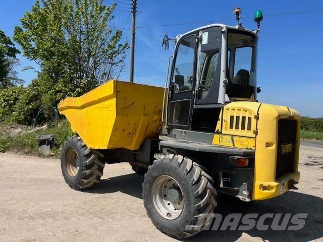 Wacker Neuson DW 90 サイト　ダンプ