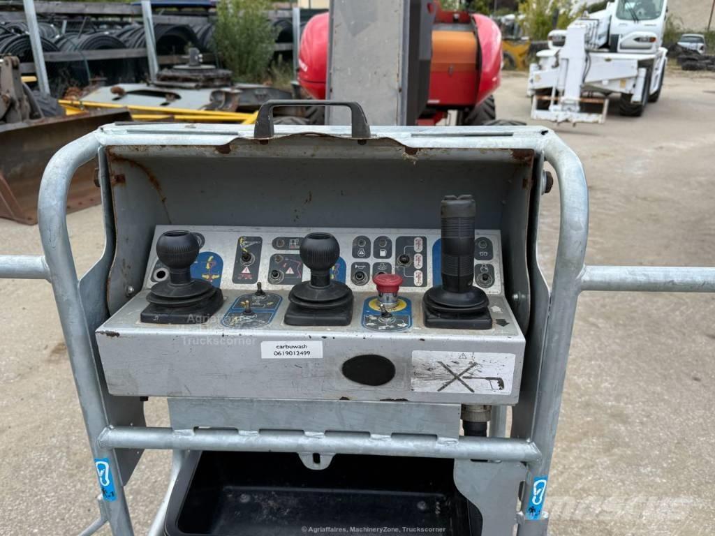 Manitou 180 ATJ ブームリフト　屈伸型