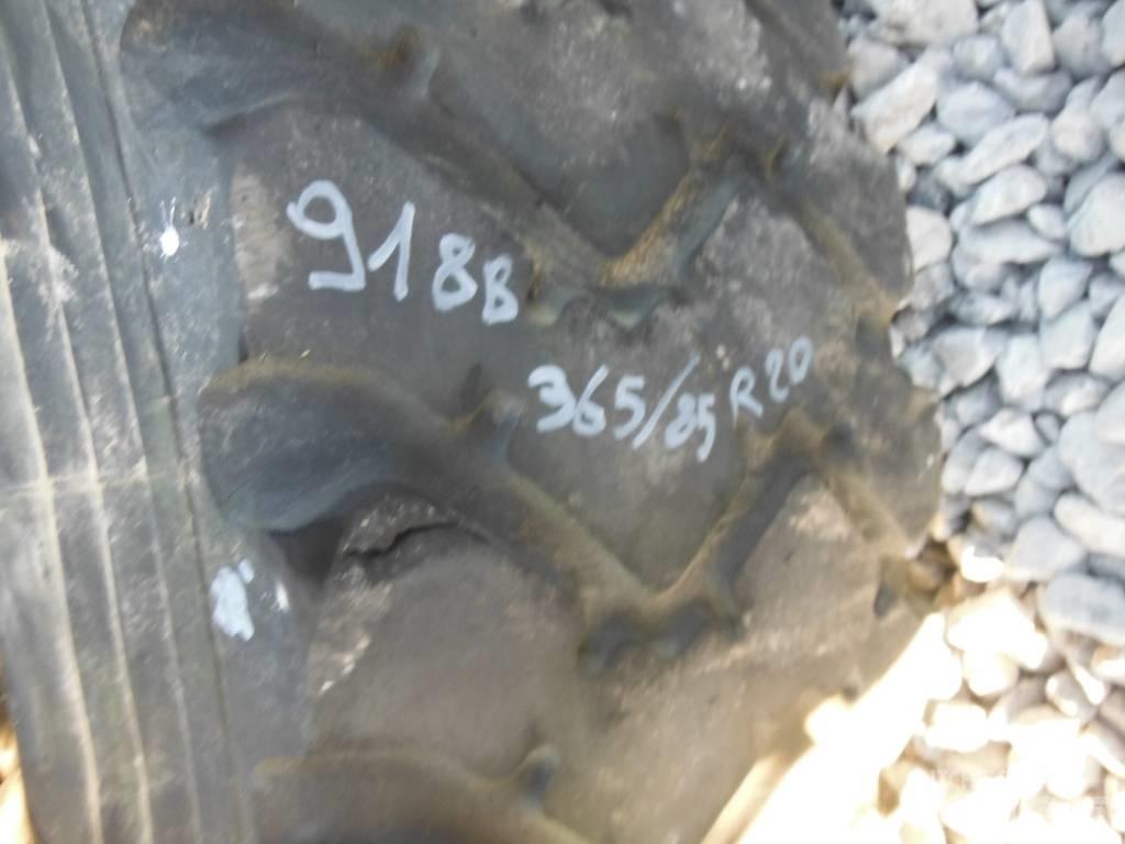 Michelin 365/85R20 タイヤ、ホイル、リム