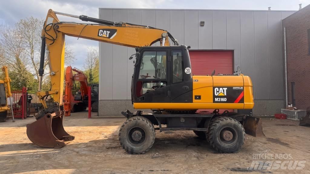 CAT M 316 D ホイール式油圧ショベル（パワーショベル・ユンボ・バックホー）