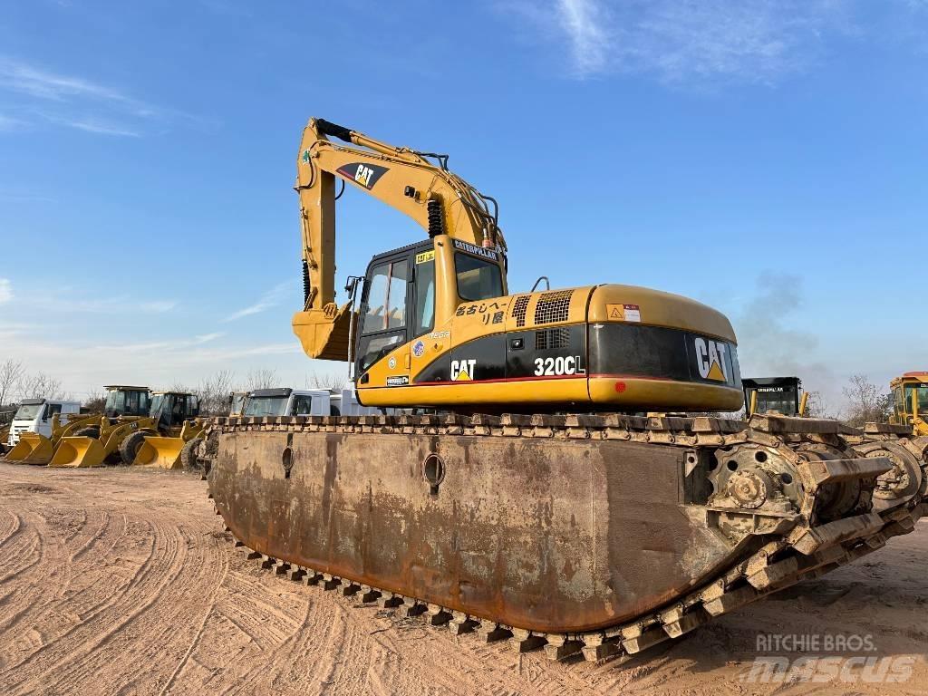 CAT 320 C L 水陸両用油圧ショベル、ユンボ