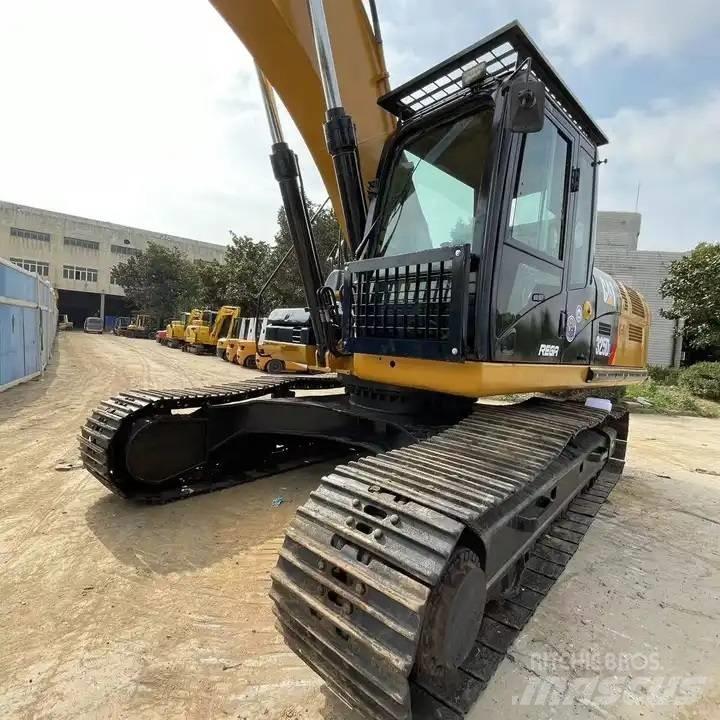 CAT 330D2 大型油圧ショベル12t以上（パワーショベル・ユンボ）