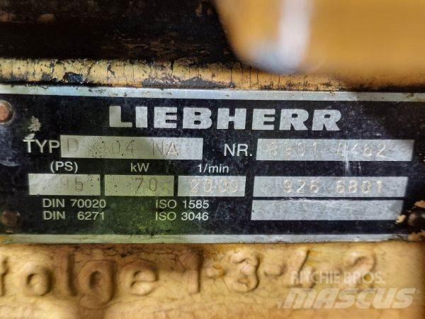 Liebherr D 904 NA エンジン