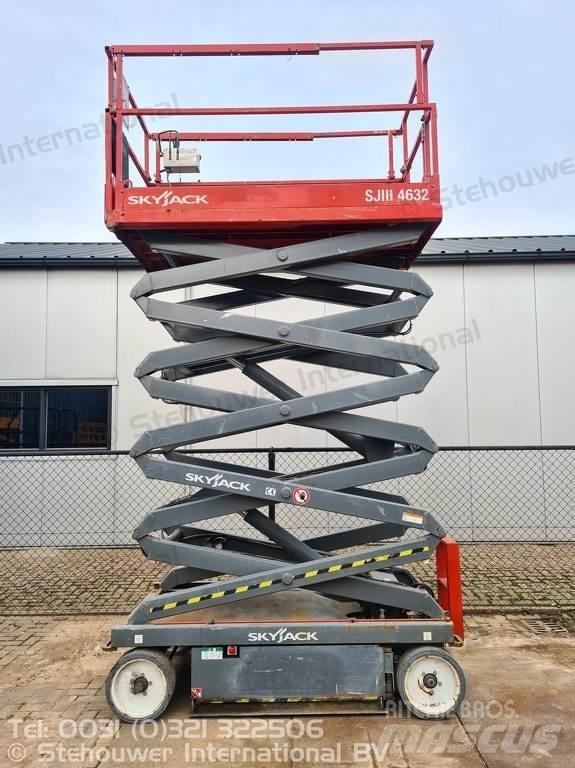SkyJack SJ4632 シザースリフト