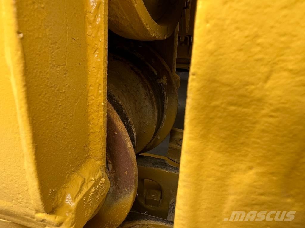 CAT D6H XL ブルドーザー