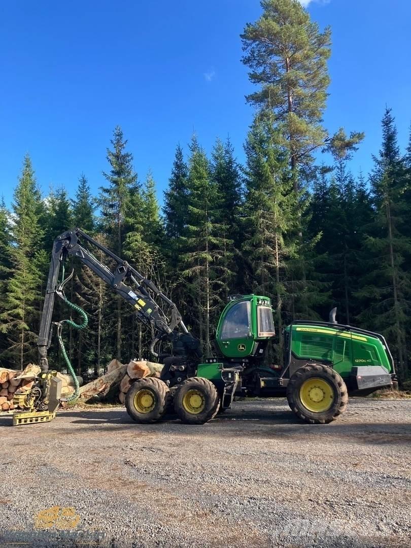 John Deere 1270G ハーベスター