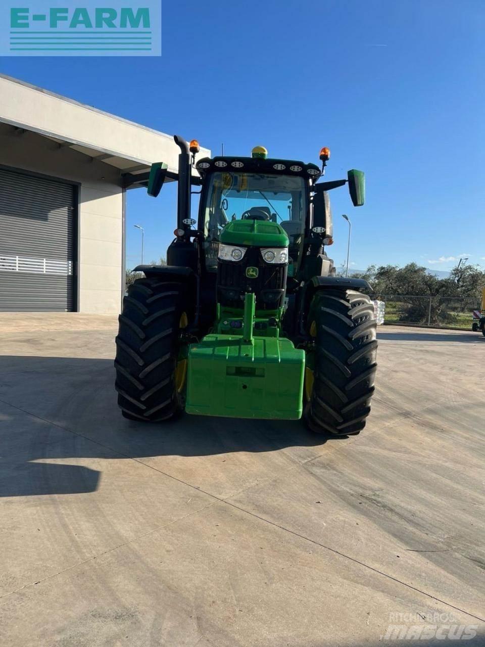 John Deere 6250R トラクター