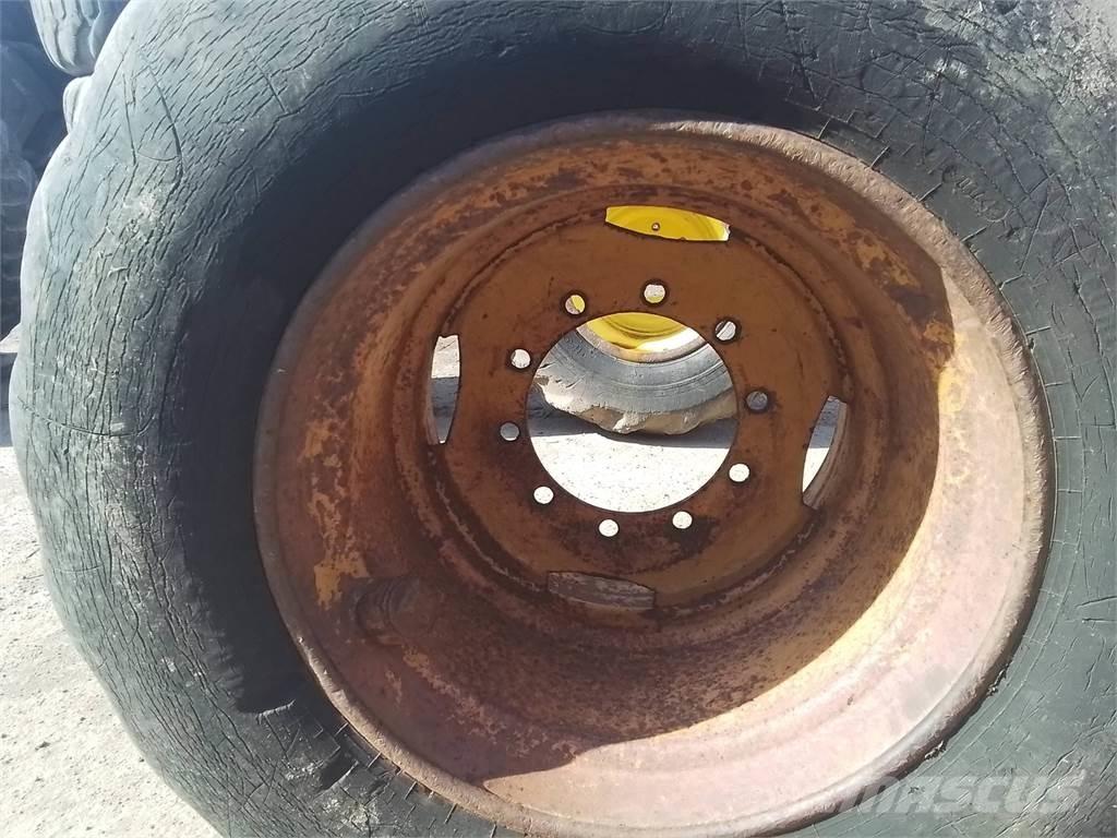 Ösa 250 20x26,5 タイヤ、ホイル、リム