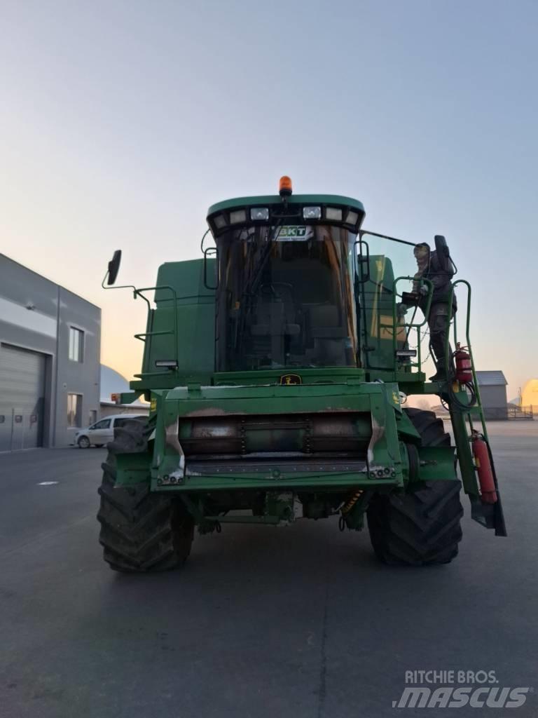 John Deere 9640 WTS コンバイン