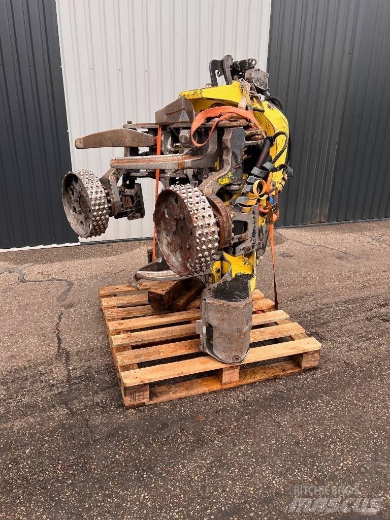 John Deere H 480 ハーベスタヘッド