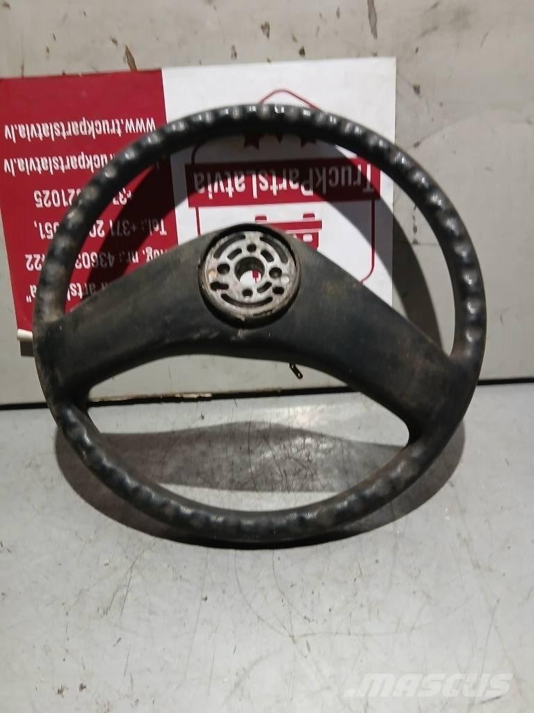 MAN TGS    81464306008 キャビン及び内装